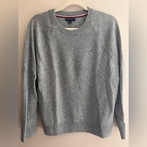 Tommy Hilfiger gray, crew neck sweater